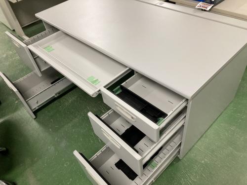 OA両袖机鍵付W1600