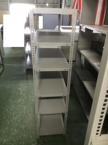 天地6段物品棚