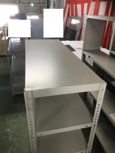 天地6段物品棚