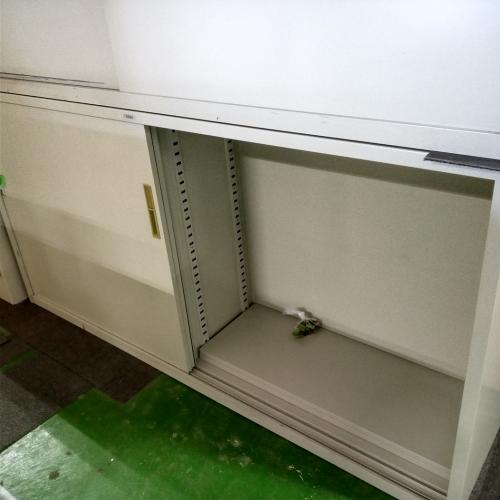 スチール引き違い書庫