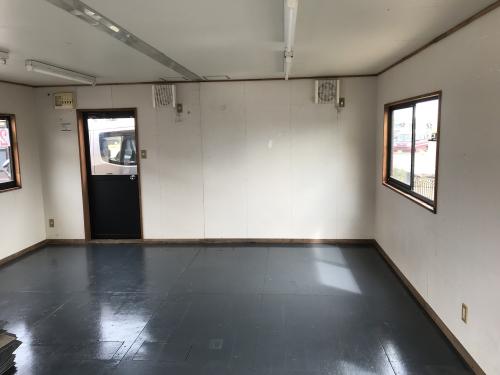 2連棟8坪　ユニットハウス　ひのき柄
