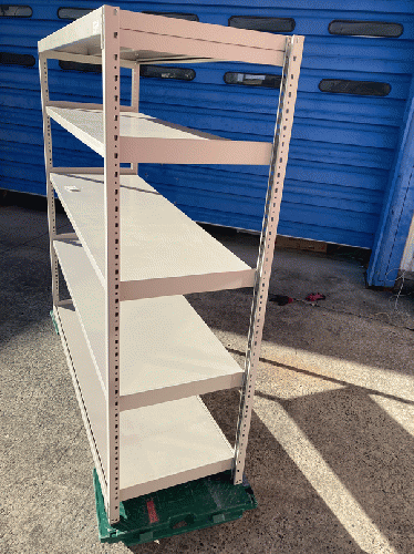 天地5段物品棚(ボルトレス)